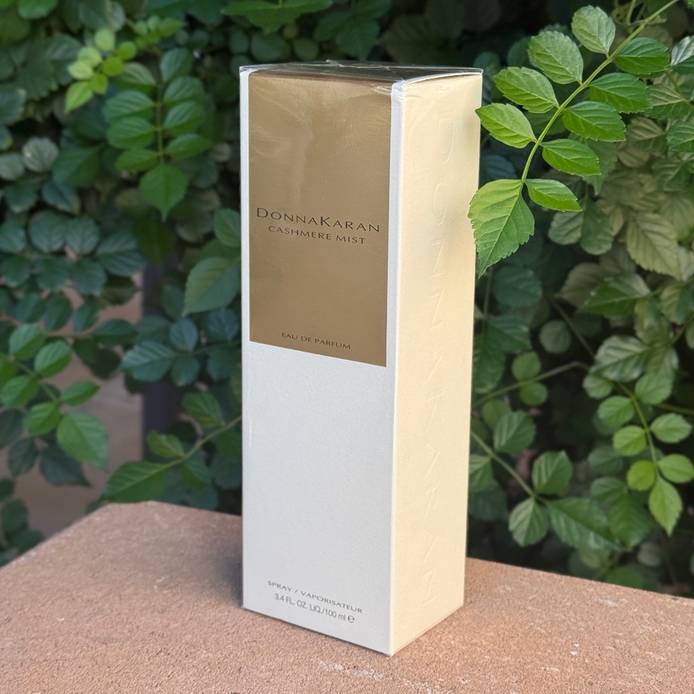 DONNA KARAN Cashmere Mist - NEW